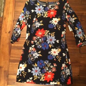 NWT Old Navy navy floral shift dress